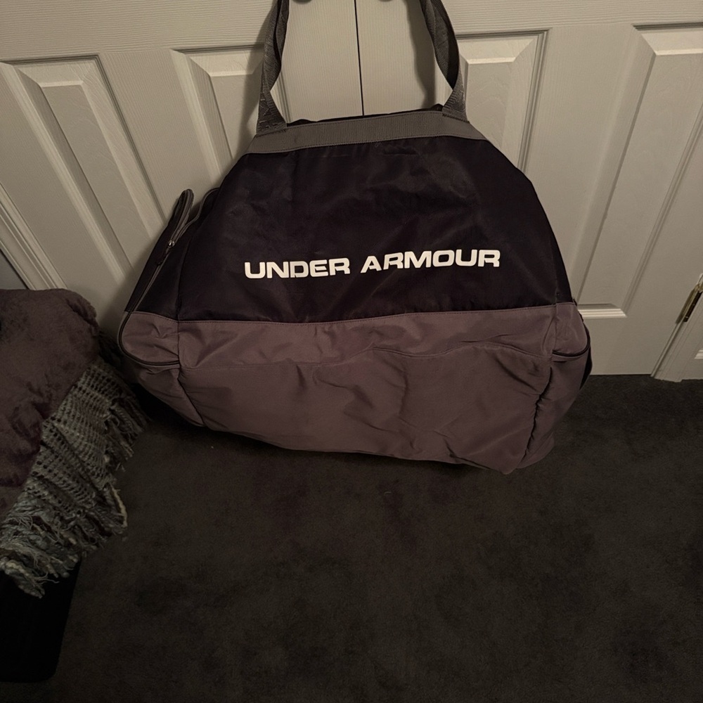 Under Armour Charcoal and Black Gym Bag - Picture 5 of 5